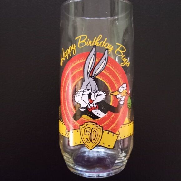 1990 Bugs Bunny Glass Happy Birthday 50th Anniversary Warner Bros Vintage 1990 - Picture 2 of 14